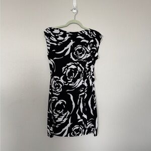 EUC White House Black Market Ruched Mini Dress